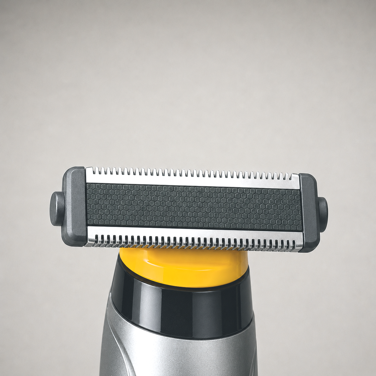 08-studio-macro-head