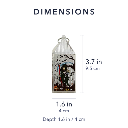 Dimensions of one mini Halloween lantern: 3.7 inches tall, 1.6 inches wide and 1.6 inches deep