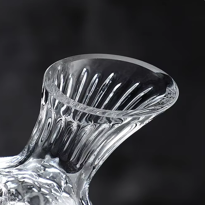 Wine Decanter with 360 Degree Rotating Base and Slanted Spout 50.7fl oz