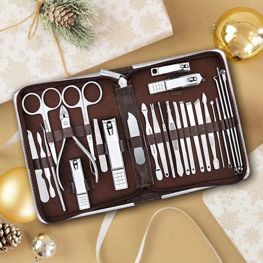 Mens Thick Nail Clipper 26 Piece Grooming Set With Case