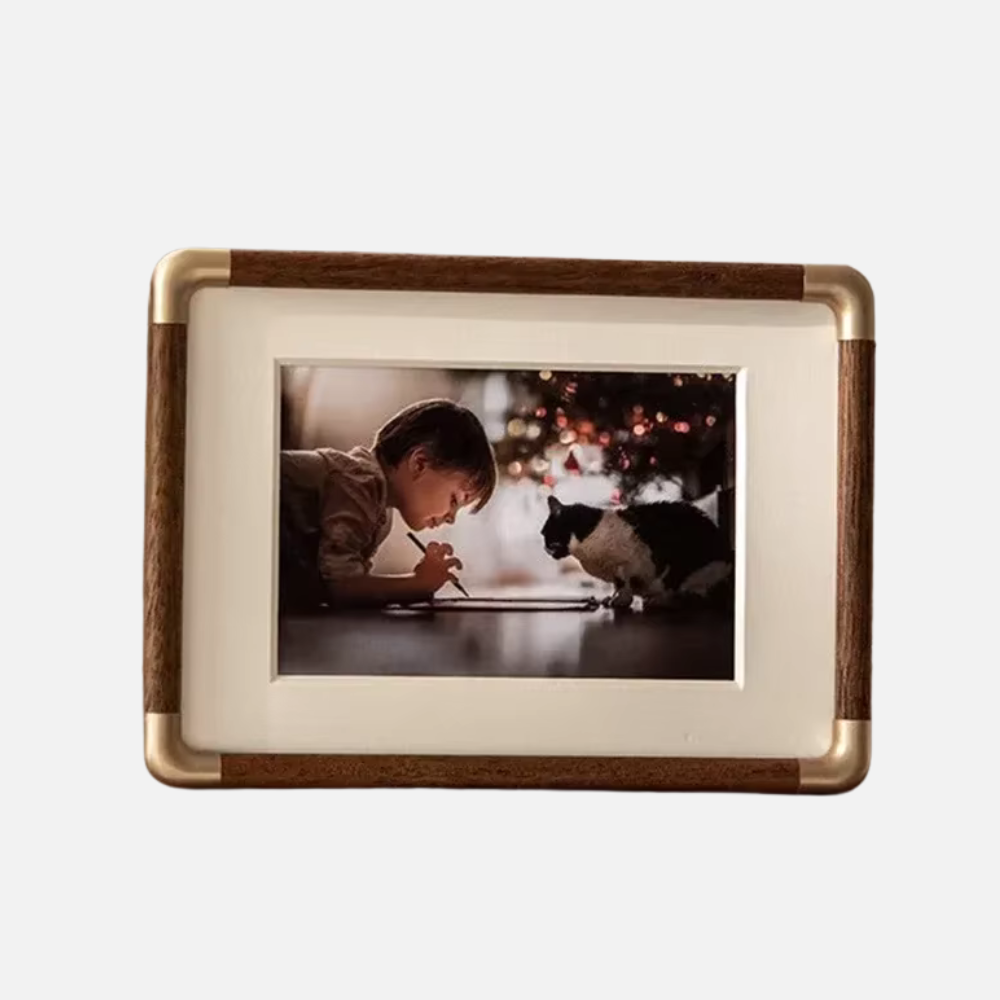 Retro Wooden Picture Frame - Tabletop/Shelf/Desk