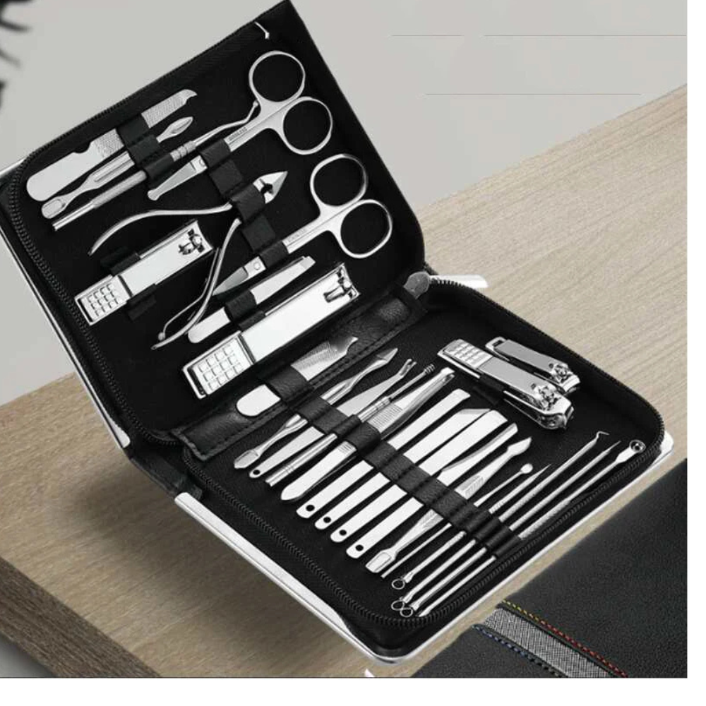 Mens Thick Nail Clipper 26 Piece Grooming Set With Case