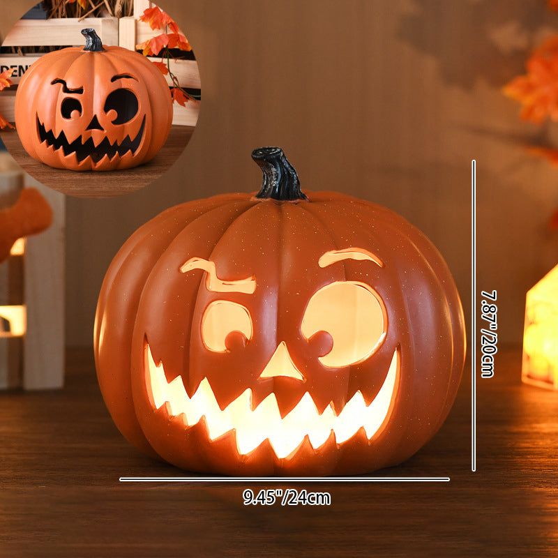 Goofy Eyes carved pumpkin lamp dimensions: 9.45 in (24 cm) wide and 7.87 in (20 cm) tall