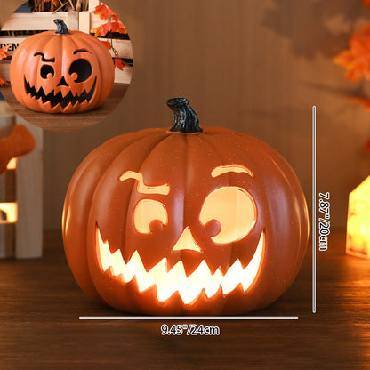 Goofy Eyes carved pumpkin lamp dimensions: 9.45 in (24 cm) wide and 7.87 in (20 cm) tall