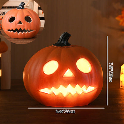 Round Eyes carved pumpkin lamp dimensions: 8.66 in (22 cm) wide and 7.87 in (20 cm) tall